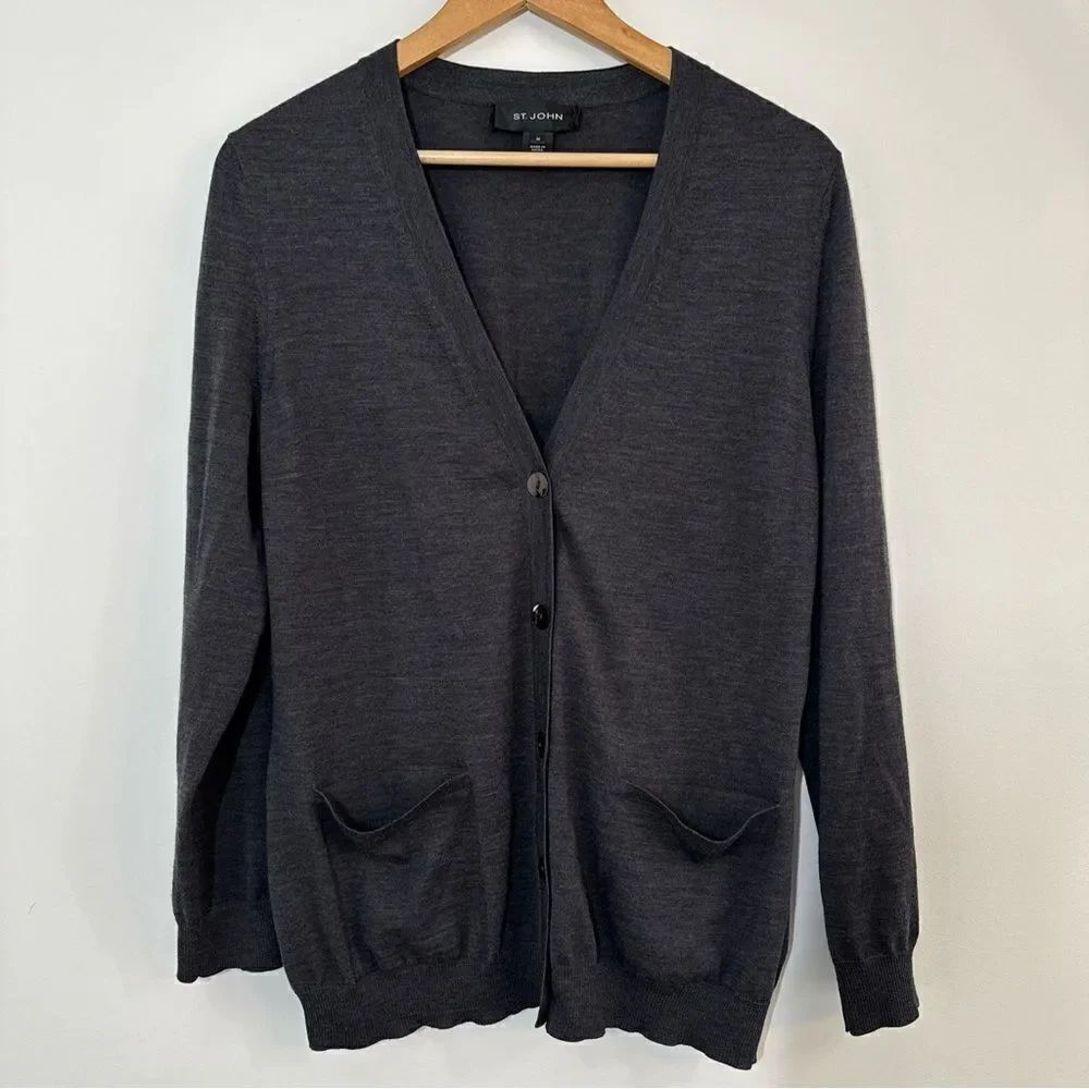 St John Cardigan 100% Wool Mother Of Pearl Buttons Size Medium